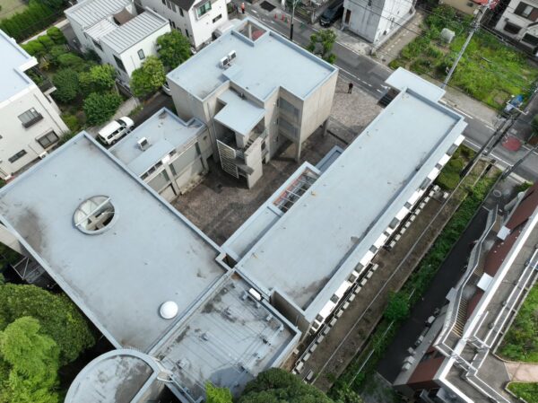 東京都大田区にて防水工事〈屋上防水工事・鉄部塗装工事〉の施工前写真